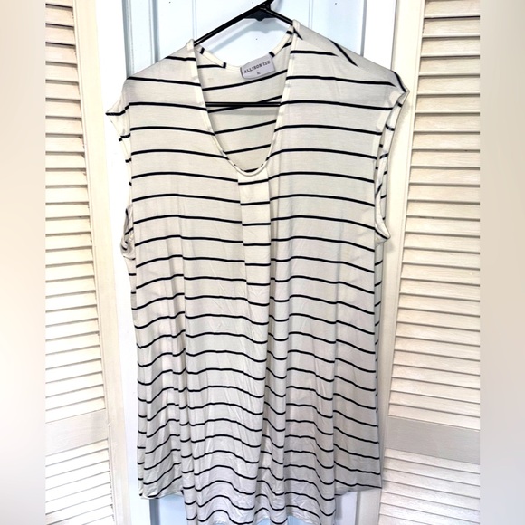 Allison Izu Dresses & Skirts - Allison Izu, XL, white shirt-dress with black stripes, preowned. $11 OBO